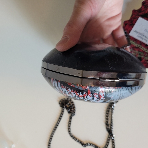 Iron Fist You Ripped My Heart Out Hardshell Clutch, NWT With Flaws - Picture 8 of 10